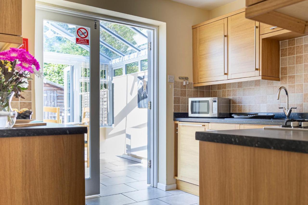 Fair View - Off Street Parking And Garden Villa Shrewsbury Exterior photo
